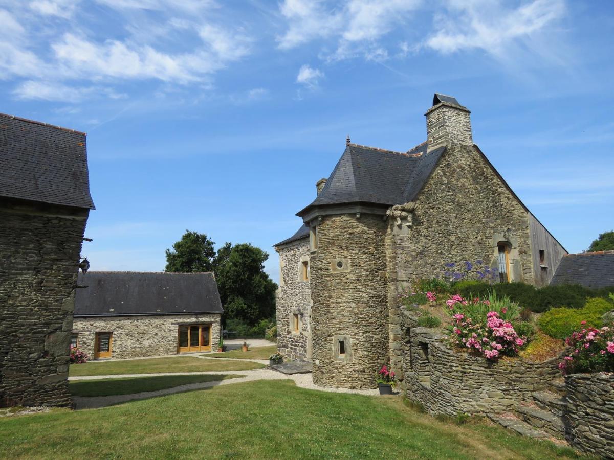 Chambres d'hôtes, Zimmer, Domaine de Kervennec Carhaix-Plouguer Exterior foto